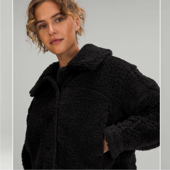 Lululemon NWOT black fleece textured button teddy jacket - Picture 3 of 15